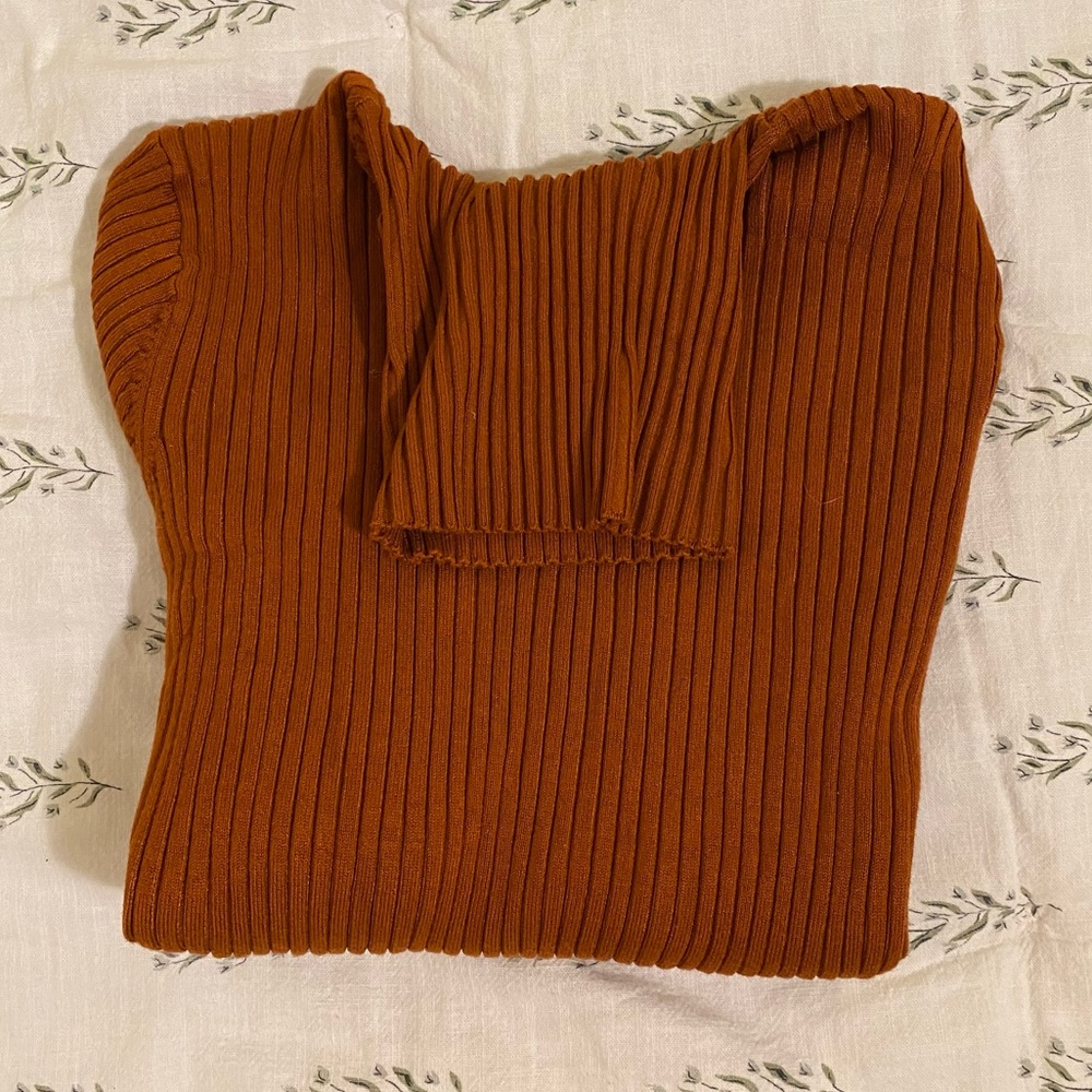 Ribbed Turtle Neck
